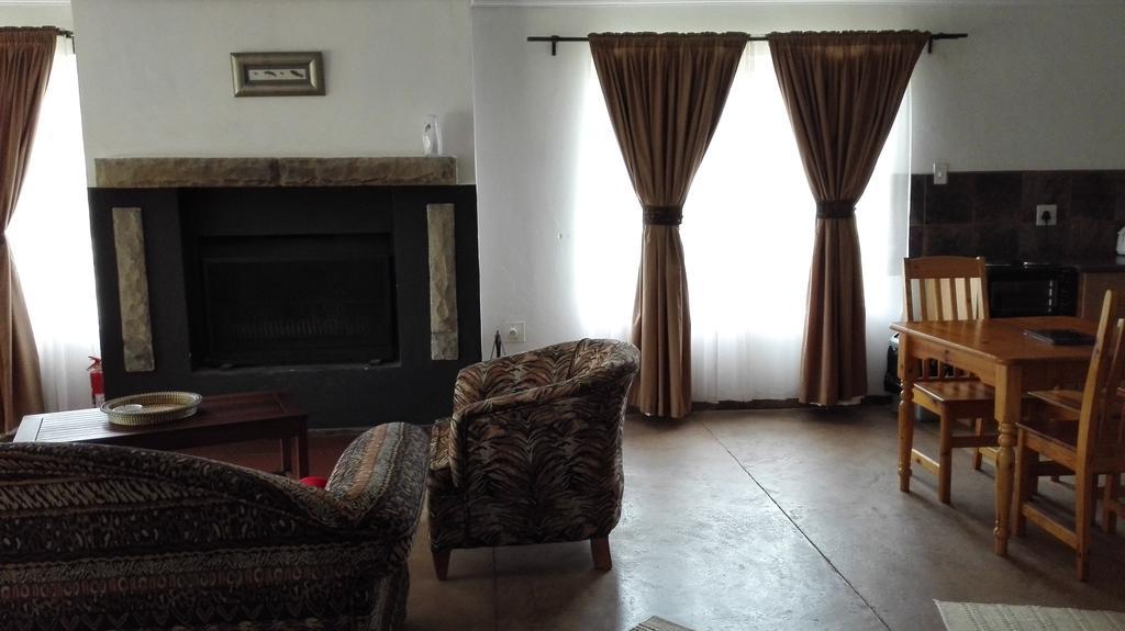 Pumula Guest Farm Villa Фаурисбург Екстериор снимка