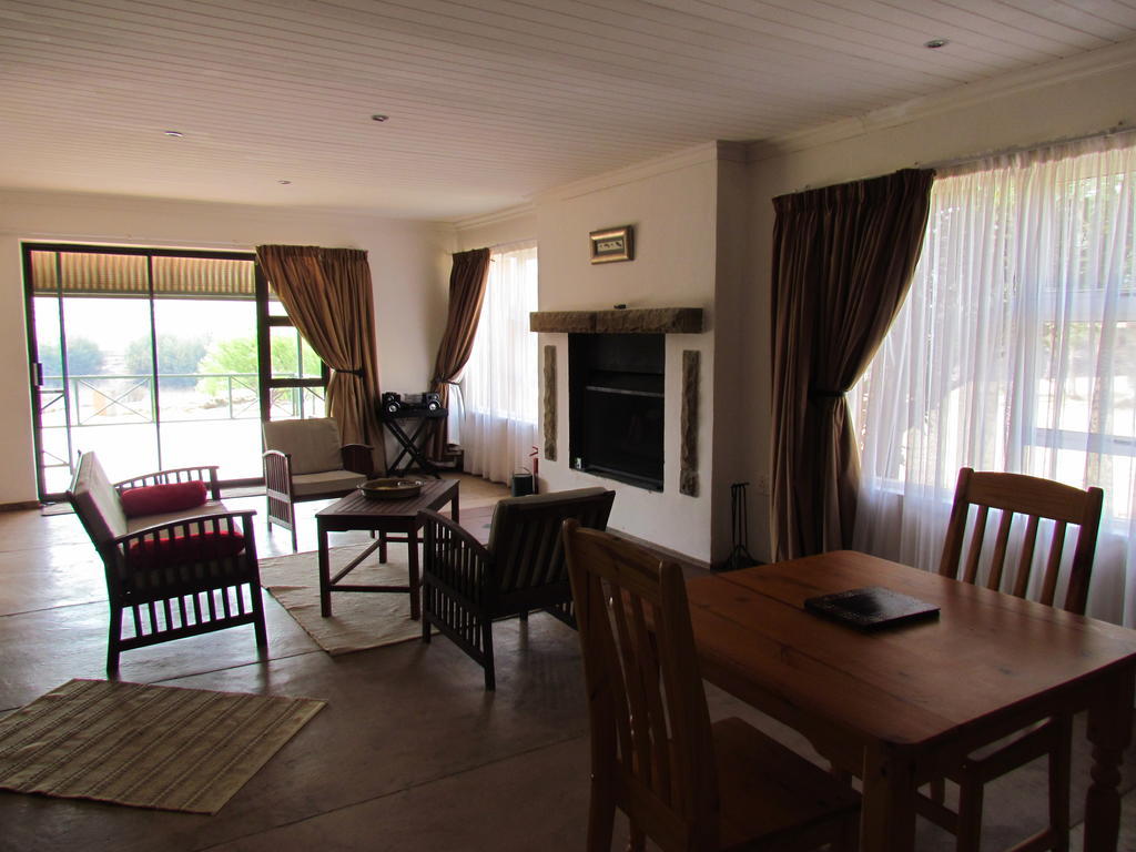 Pumula Guest Farm Villa Фаурисбург Екстериор снимка